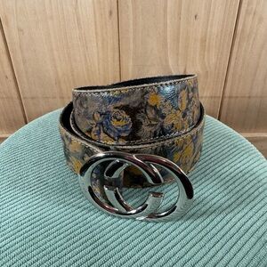 Floral Gaucho handmade genuine leather belt leather from Argentina.